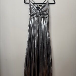 Thirty Thirty Metallic Pleated Maxi Dress | Silver | Size L